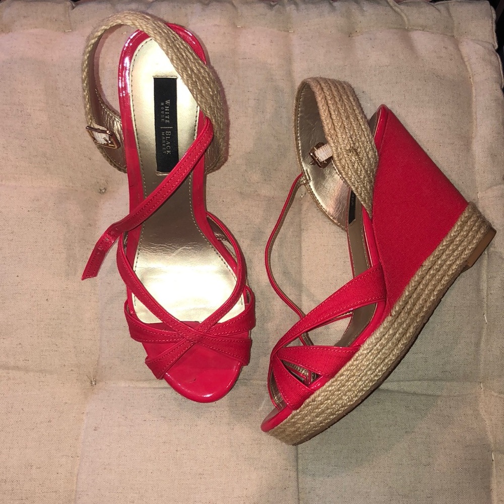 Black House White Market Coral Wedges Size 8.5